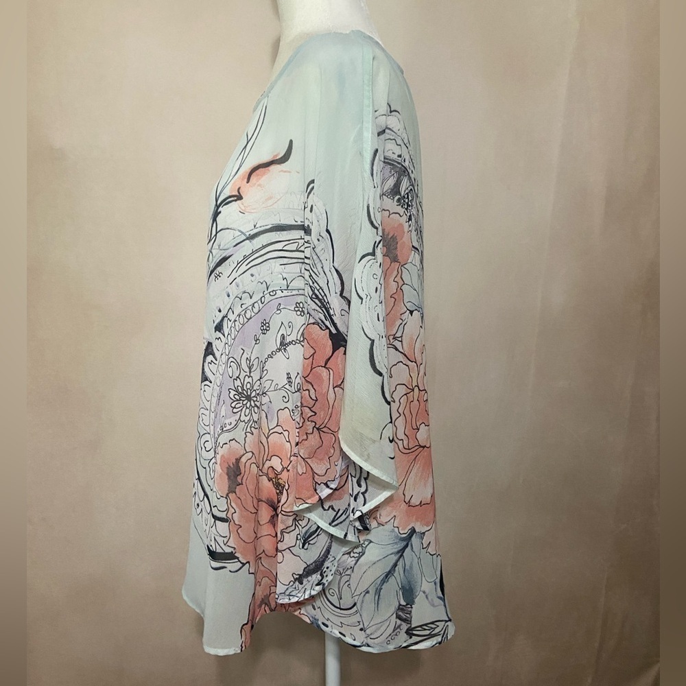 Chico's S/M semi sheer floral print oversized batwing overlay blouse EUC - Picture 4 of 6
